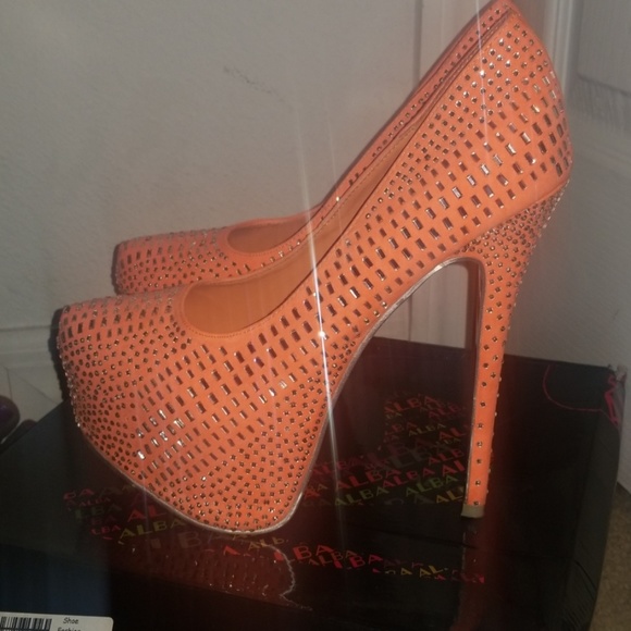 Coral Stileto Heels - Picture 2 of 4